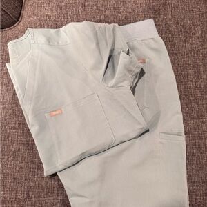 Figs Women's Dusty Blue scrub set